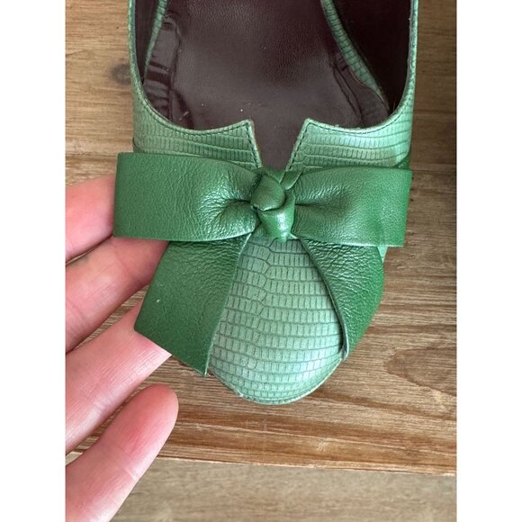 Vintage DKNY Artemisia Made in Italy Green Leather Bow Platform Pumps Size 8.5 - Picture 5 of 15